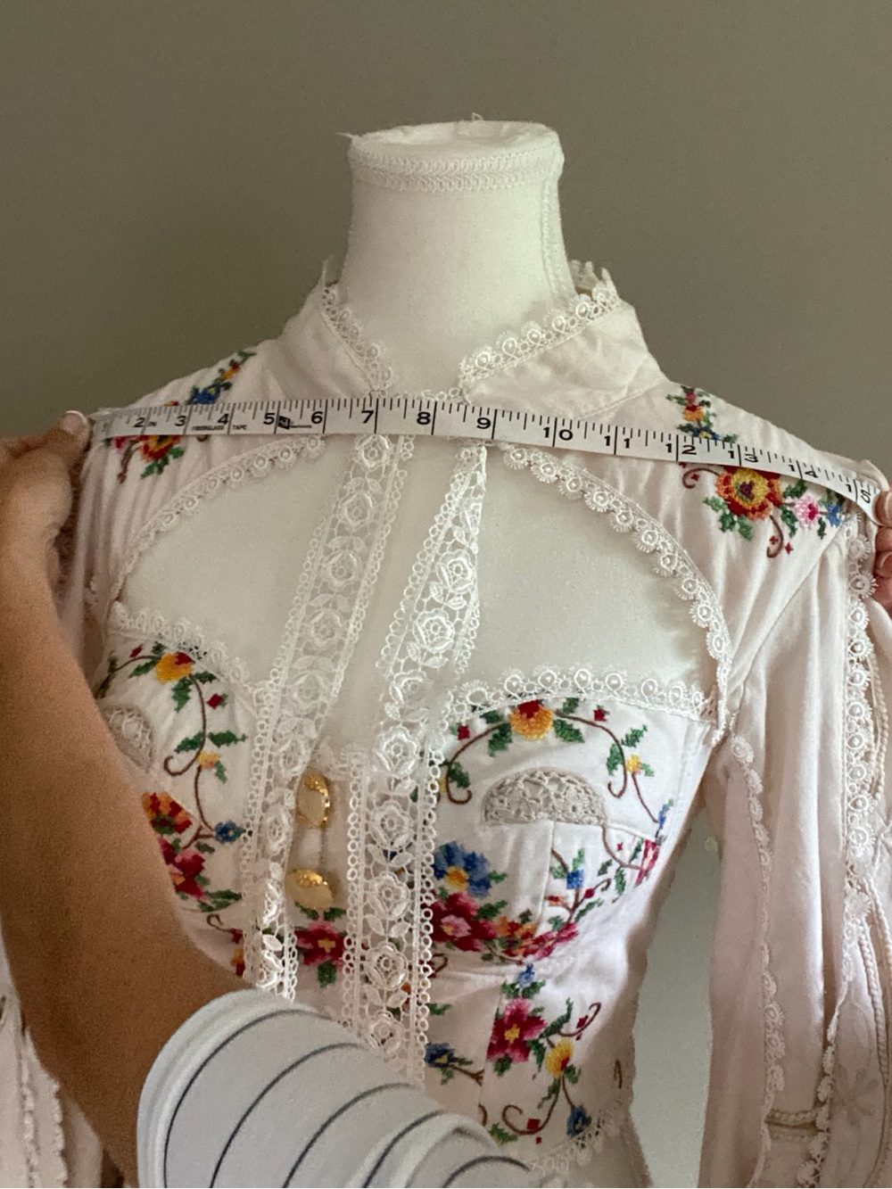 Embroidered Ivory Lace Tie-Neck Blouse - Picture 13 of 15
